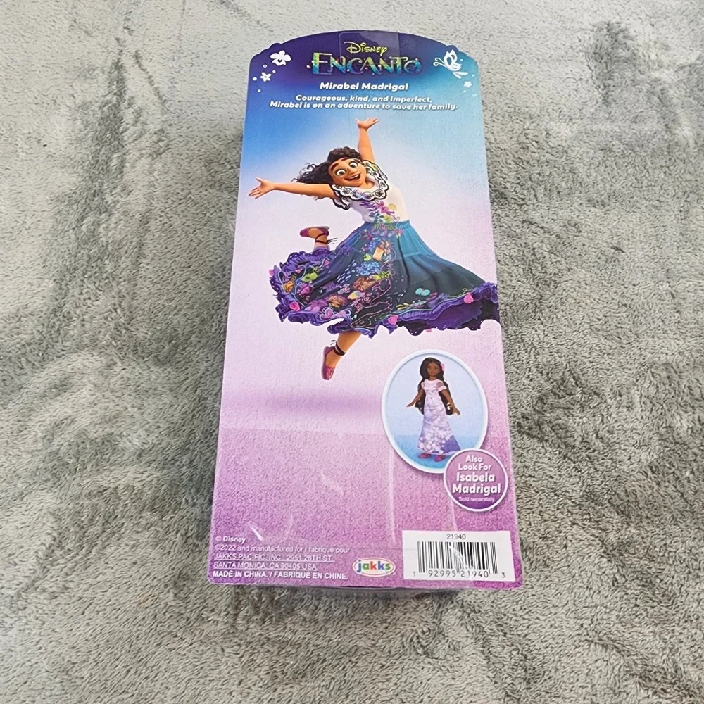 Disney Encanto‎ Mirabel Fashion 10.5